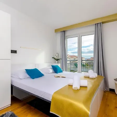 Guest house In Guest - Saints Bb Kastela - Double 3*