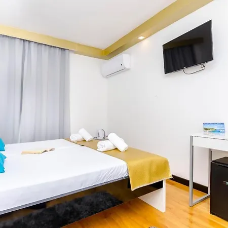 In Guest - Saints Bb Kastela - Double Guest house Kastel Stafilic