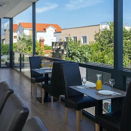 Guest house In Guest - Saints Bb Kastela - Double
